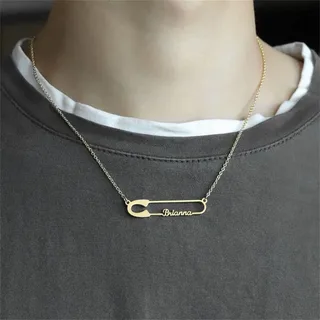 What Does a Safety Pin Necklace Mean?